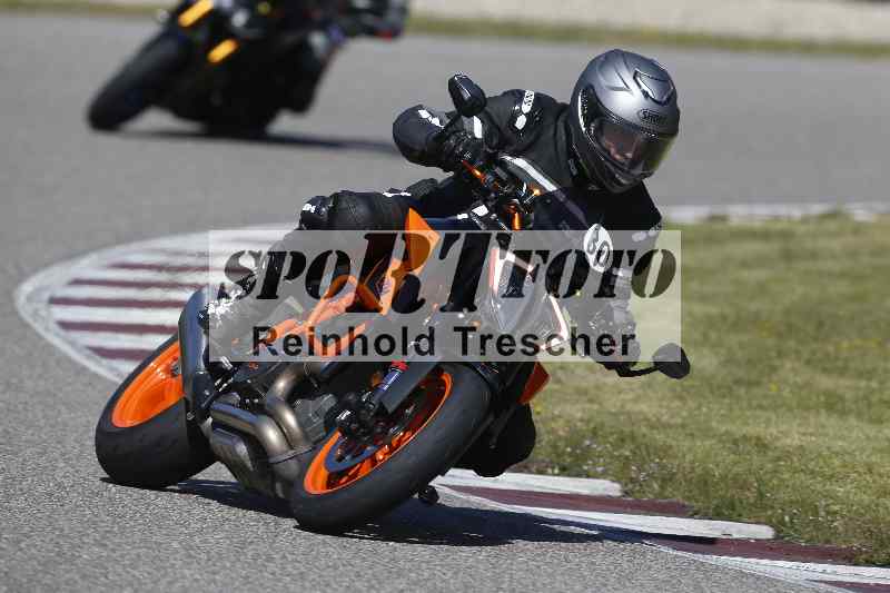 /01 02.04.2026 MAZ ADR/Gruppe gelb Gruppe gruen/30